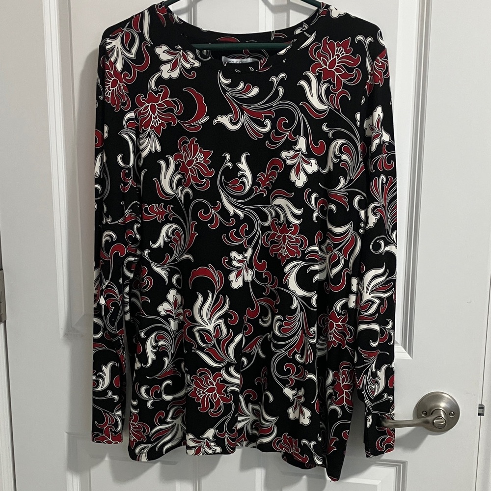 Chico's Elegant Black and Red Swirl Long Sleeve Top